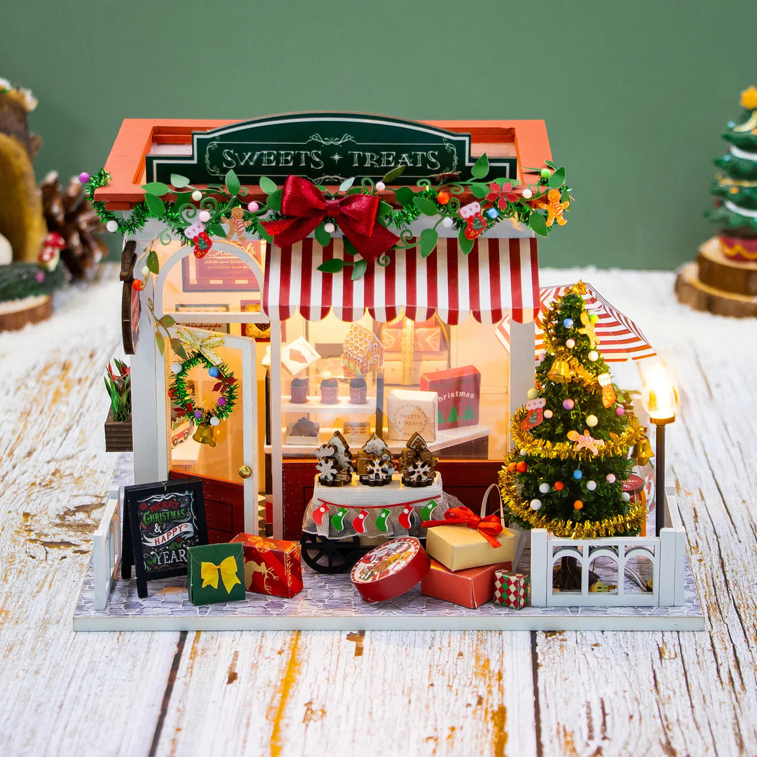 PC2319 Sweets & Treats Christmas Dollhouse Miniatures Best Christmas Gifts