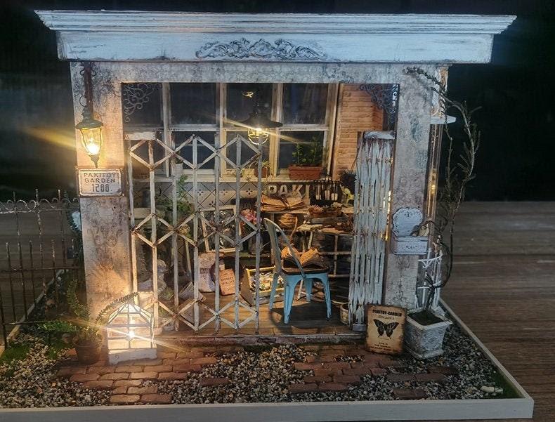 DIY Dollhouse Kit - Irish Extravaganza Rustic Style Hut Dollhouse Miniature - Dollhouse Miniature KIt - Easy To Assemble Kit