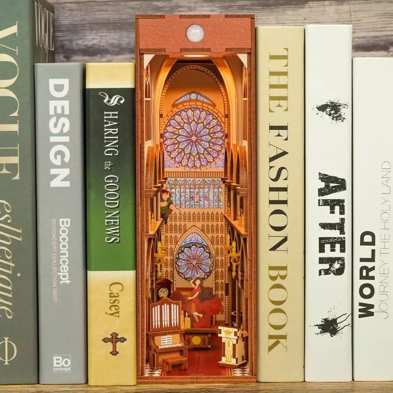 Notre-Dame de Paris Book Nook - DIY Book Nook Kits Cathedral Book Shelf Insert Book Scenery Bookends Bookcase with Light Model Building Kit