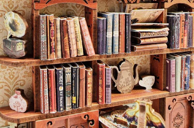 Magic Book House - Eternal Bookstore Book Nook - DIY Book Nook Kits Library Book Shelf Insert